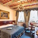 Otel U Zlateho Stromu By Bhg 4*