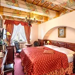 U Zlateho Stromu By Bhg Hotel 4*