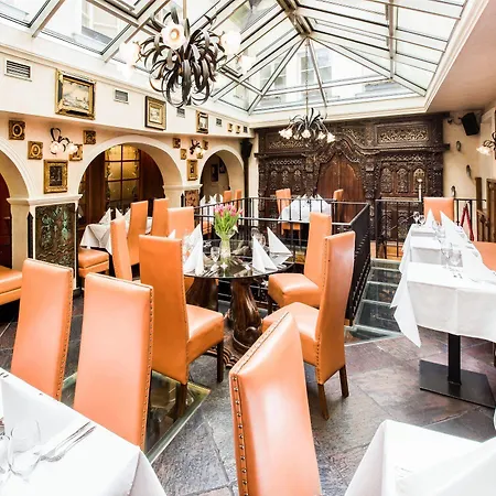 U Zlateho Stromu By Bhg Hotel Prague