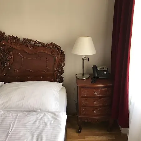 Hotel U Zlateho Stromu Prag