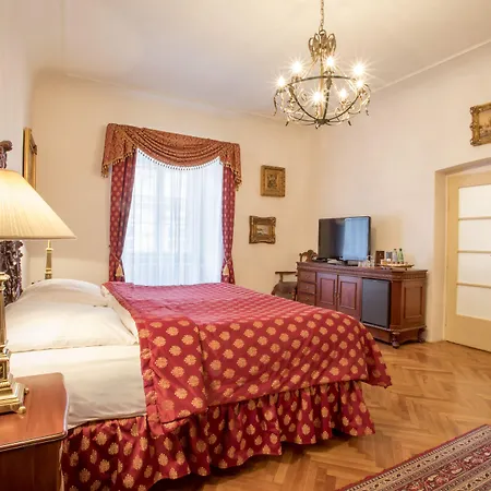 U Zlateho Stromu By Bhg Hotel Praag