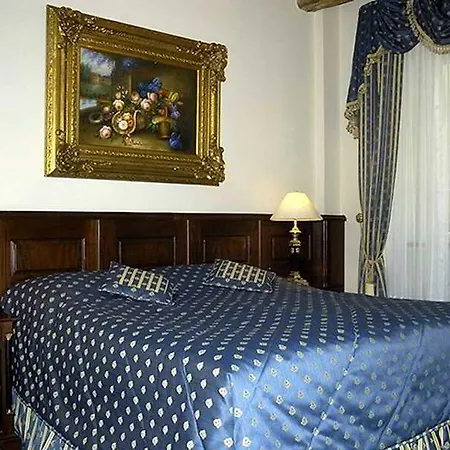 Hotel U Zlateho Stromu Prag