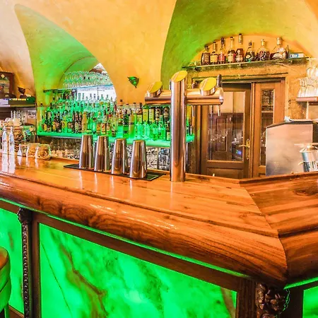 Hotel U Zlateho Stromu Prag