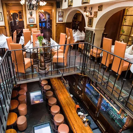 U Zlateho Stromu Hotel Prag