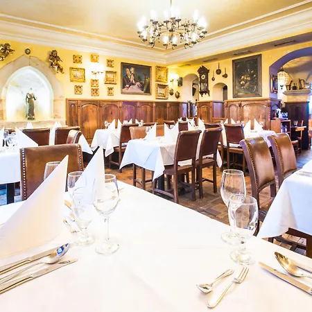 U Zlateho Stromu By Bhg Hotel Praga