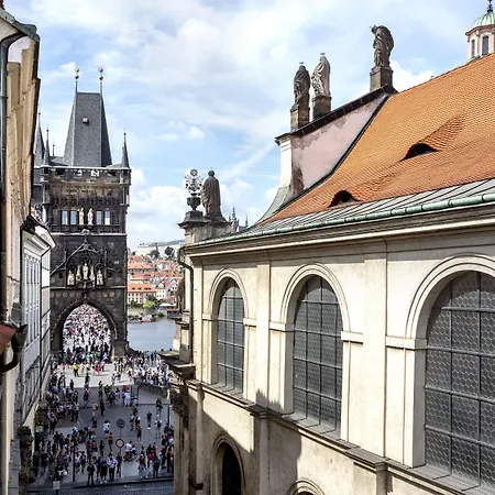 U Zlateho Stromu By Bhg Praga