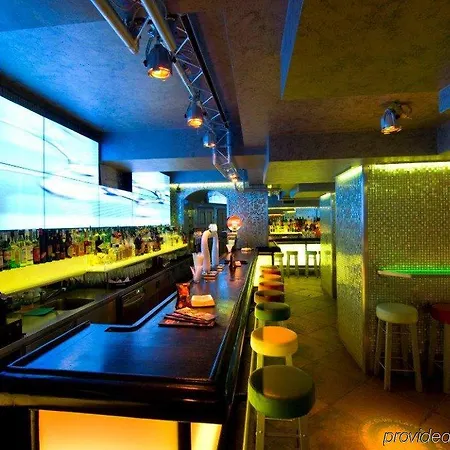 酒店 U Zlateho Stromu By Bhg