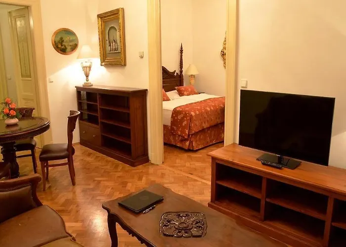 U Zlateho Stromu By Bhg Hotell