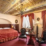 Hotel U Zlatého Stromu By Bhg