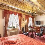 Hotel U Zlatého Stromu By Bhg