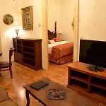 U Zlatého Stromu By Bhg Hotel