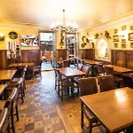U Zlatého Stromu By Bhg Hotel