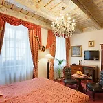 U Zlatého Stromu By Bhg Hotel