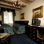 U Zlatého Stromu By Bhg Hotel Praga